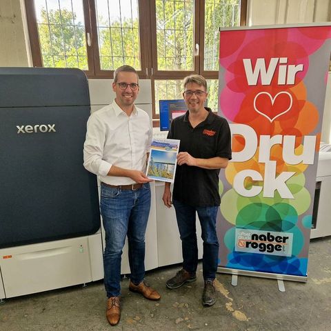 Bürgermeister Thomas Lachnicht und Geschäftsführer Marco Drapp, Druckerei Naber & Rogge