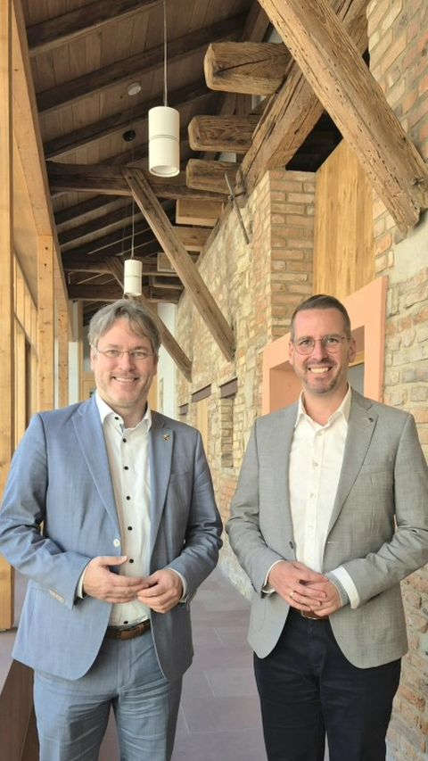 Bürgermeister Thomas Lachnicht und Landrat Prof. Dr. Christian Dusch beim diesjährigen Sommergespräch in Rheinmünster